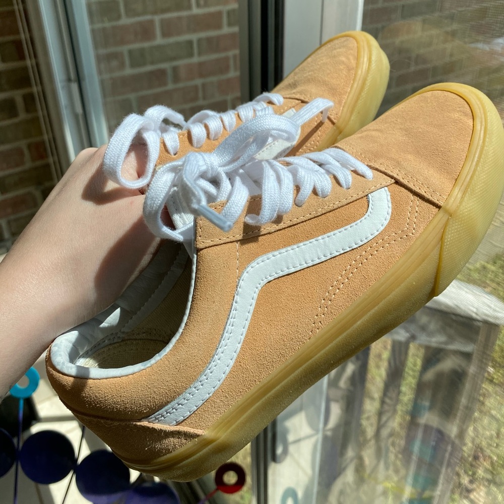 Orange Vans 🍑